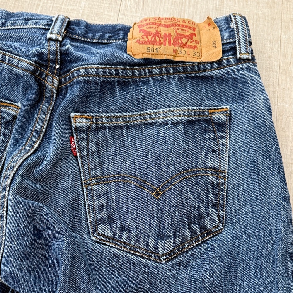 Levi's 501 Original Fit Jeans w30 L30 Button Fly Vintage Classic Straight Icon - Picture 13 of 13
